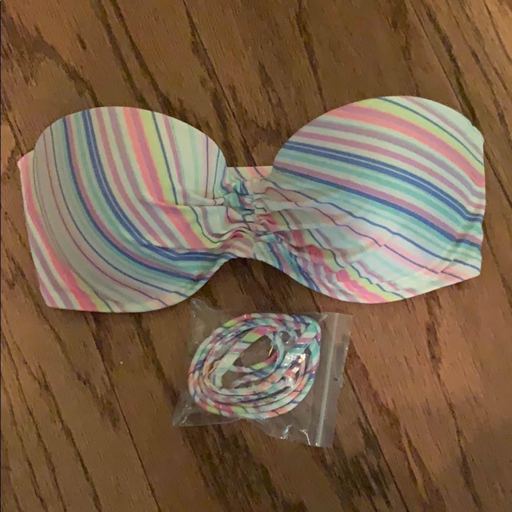 Victoria’s Secret Bathing Suit Top 34C